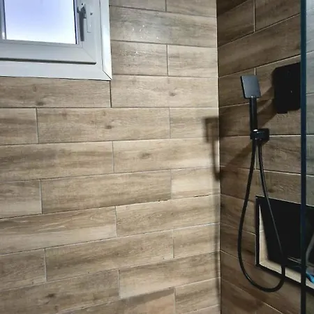 Stylish Olive Tree Garden In Ano Poli Apartamento