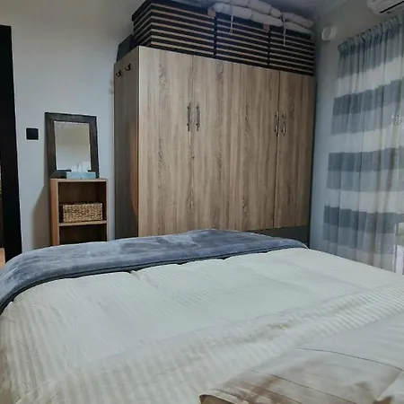 Stylish Olive Tree Garden In Ano Poli Apartamento *