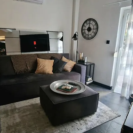 아파트 Stylish Olive Tree Garden In Ano Poli *